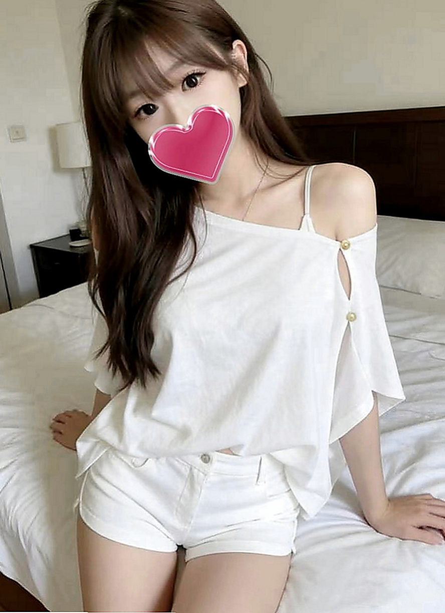 旗津按摩全套:可蕓 |淫蕩實習小護士|165cm|46kg|E杯|19y|